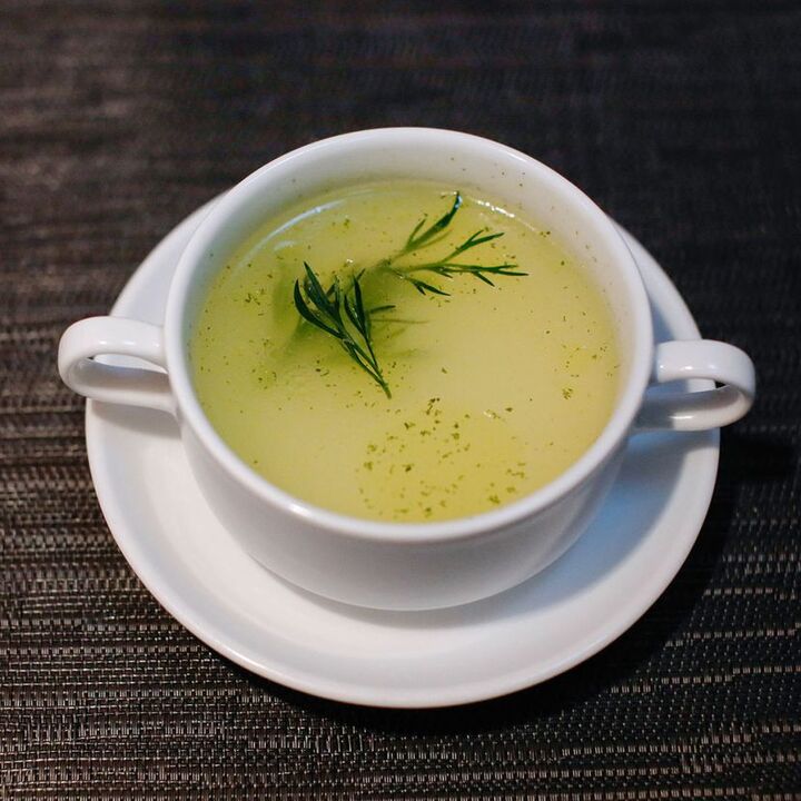 Chicken broth is included in the diet of the third day of the diet 6 sheets
