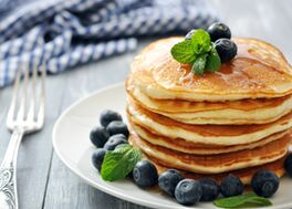 You can have breakfast with kefir diet, delicious diet pancakes